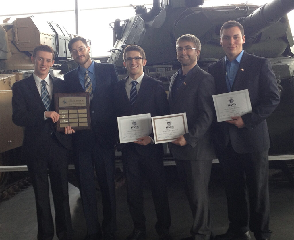 Poli-sci students win awards