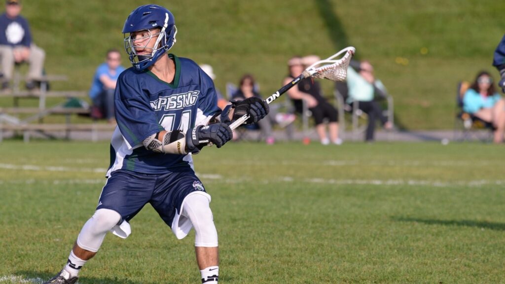 Lakers lacrosse offers free clinic and alumni game
