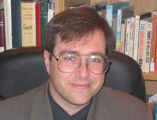Schulich professor receives distinguished service award